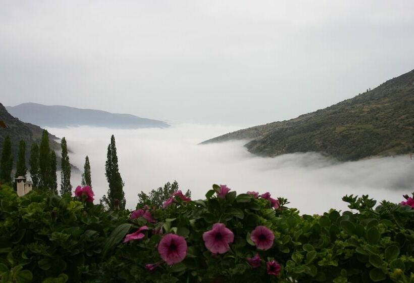 Hostal Las Terrazas De La Alpujarra