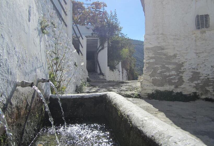 Hostal Las Terrazas De La Alpujarra