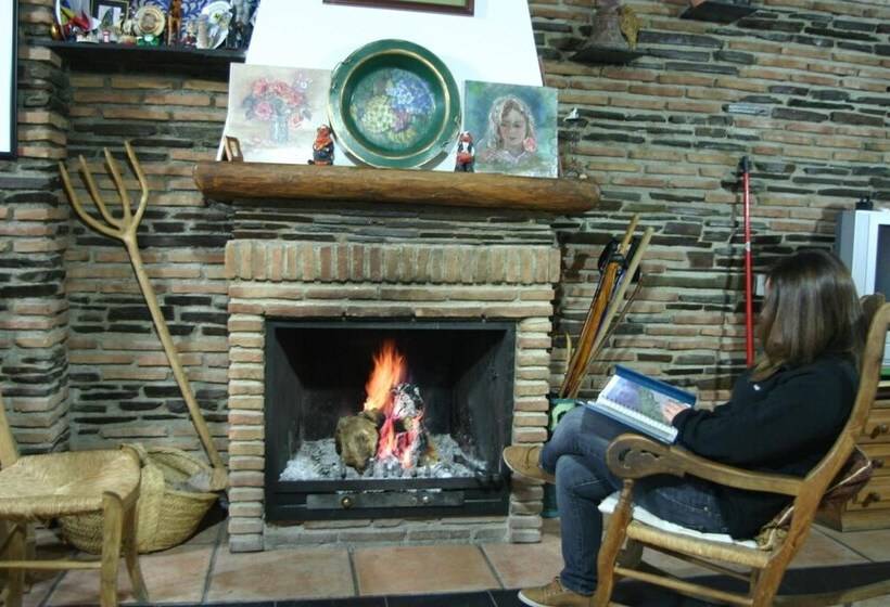 Hostal Las Terrazas De La Alpujarra