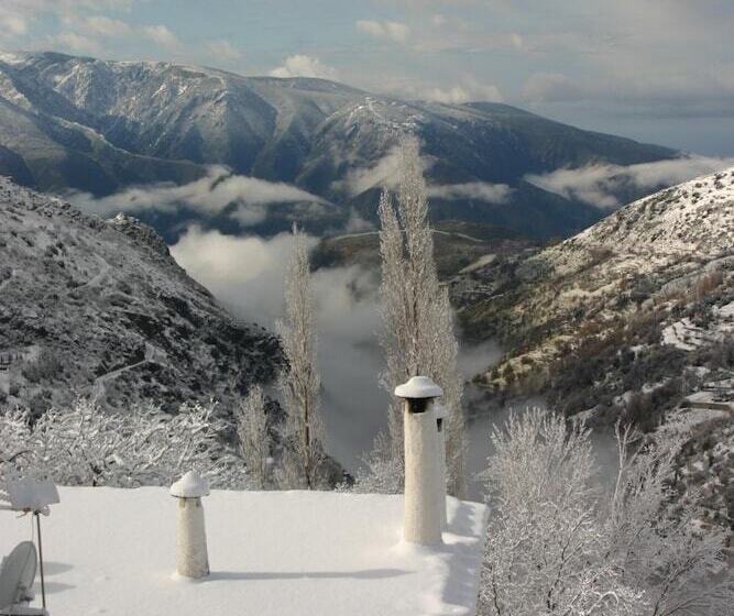 Hostal Las Terrazas De La Alpujarra