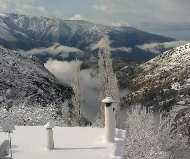 Hostal Las Terrazas De La Alpujarra