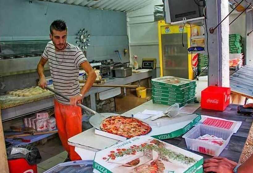 בית מלון כפרי Camping Les Plans