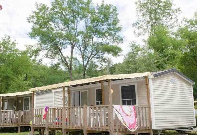 בית מלון כפרי Camping Les Plans