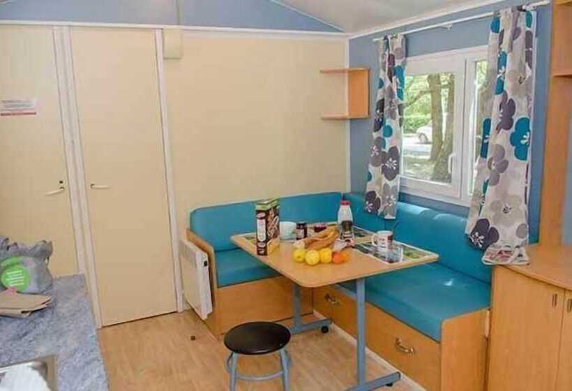 בית מלון כפרי Camping Les Plans