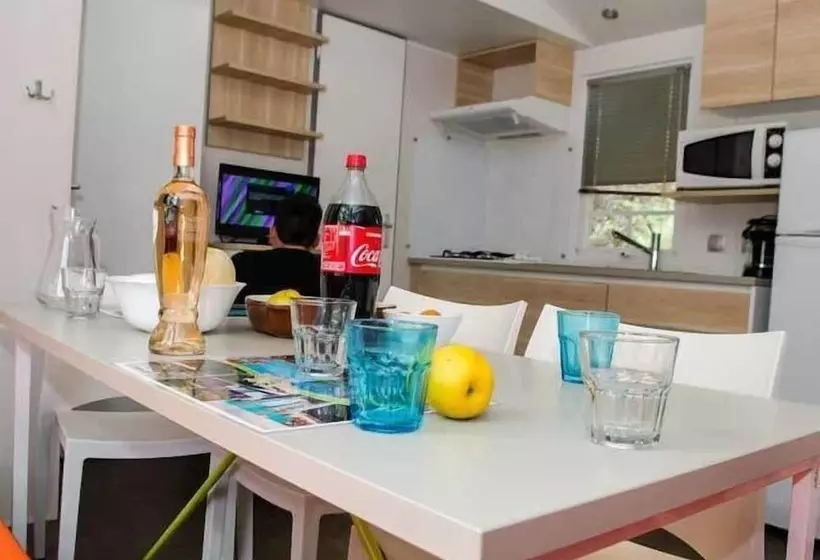 Hotelli Camping Les Plans