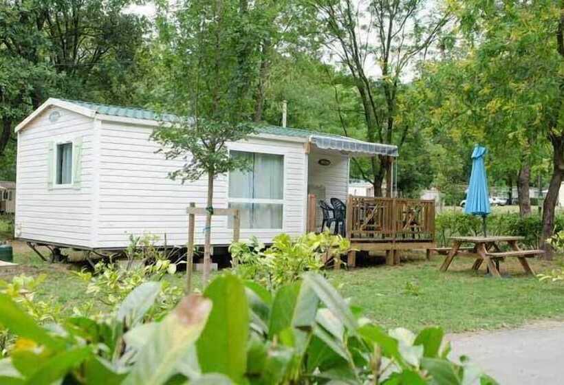 בית מלון כפרי Camping Les Plans