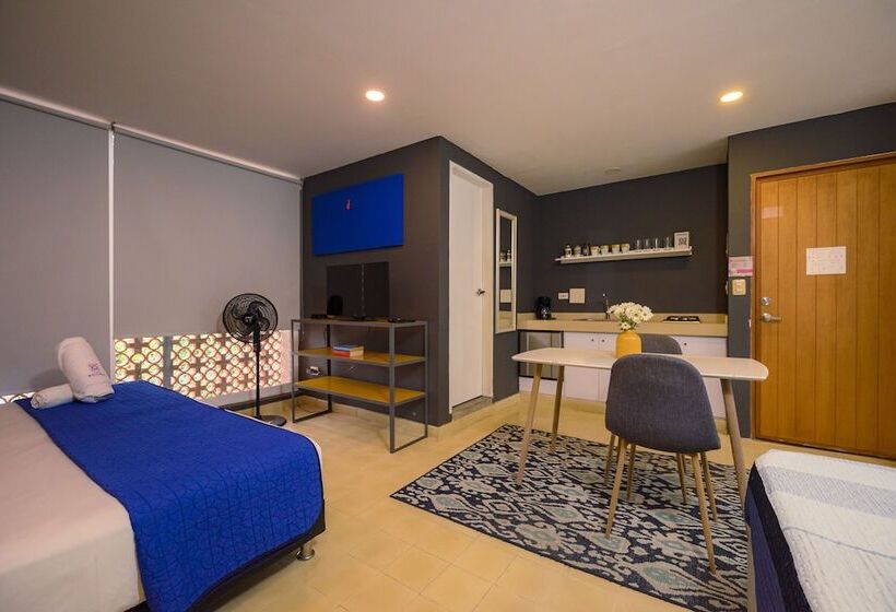 هتل Casa Bugambilia