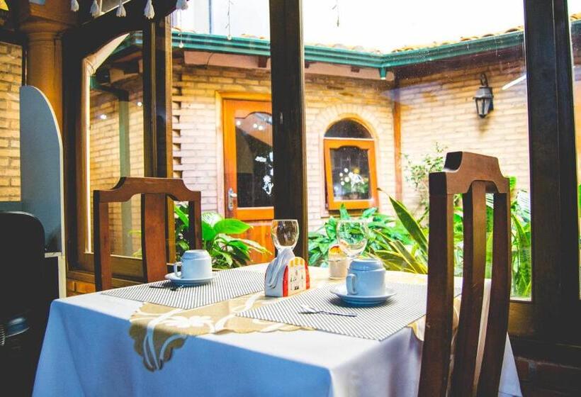 هتل & Restaurante Guarania