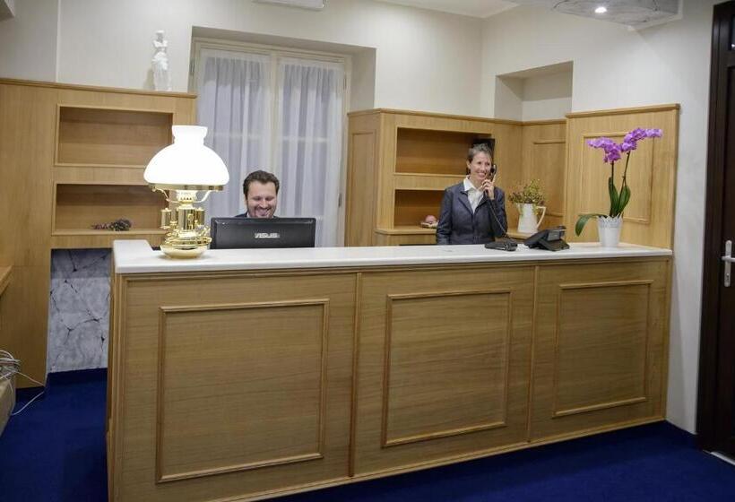 فندق Torino Porta Susa