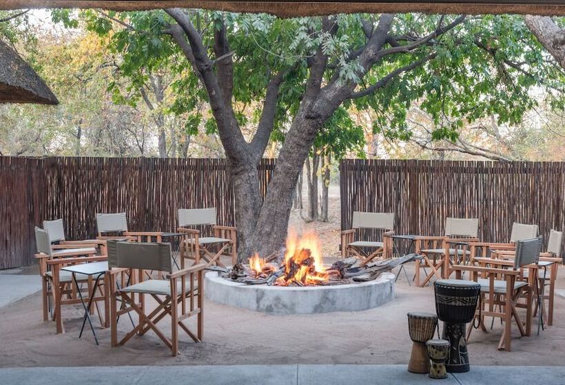 فندق Xanatseni Private Camp