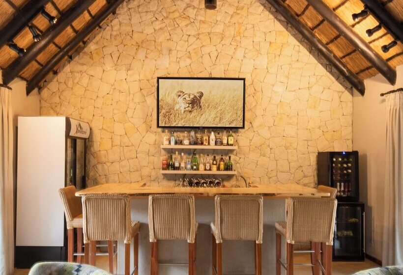 فندق Xanatseni Private Camp