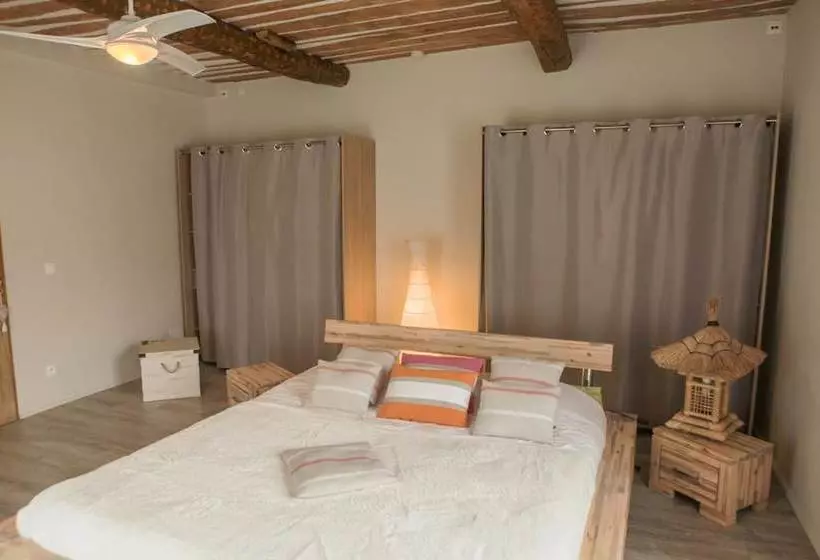 Le Manoir De Gémenos Gîte
