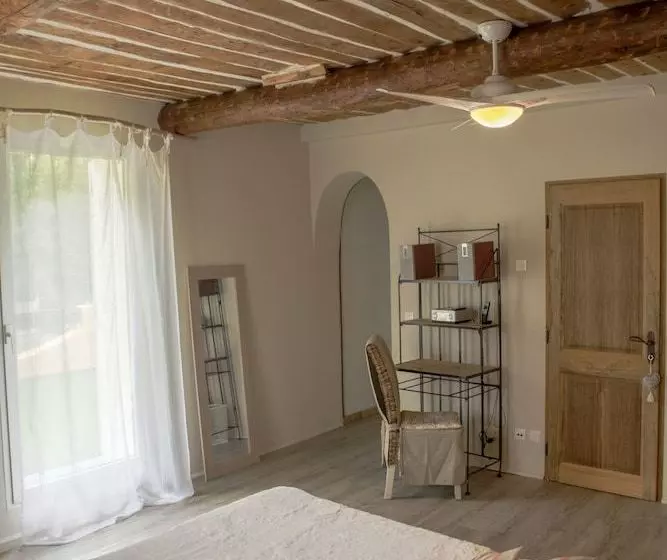 Le Manoir De Gémenos Gîte