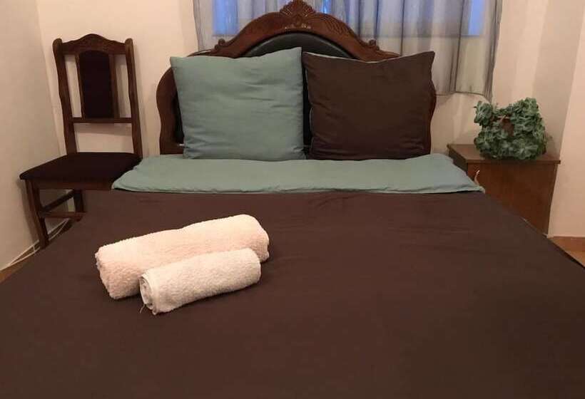 Light Guest House   Hostel