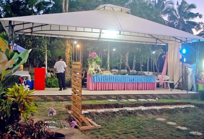 Loria Hotel Tagaytay