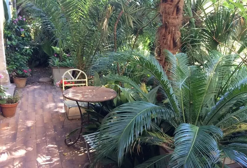 Majatalo Villa Leona Clim Park