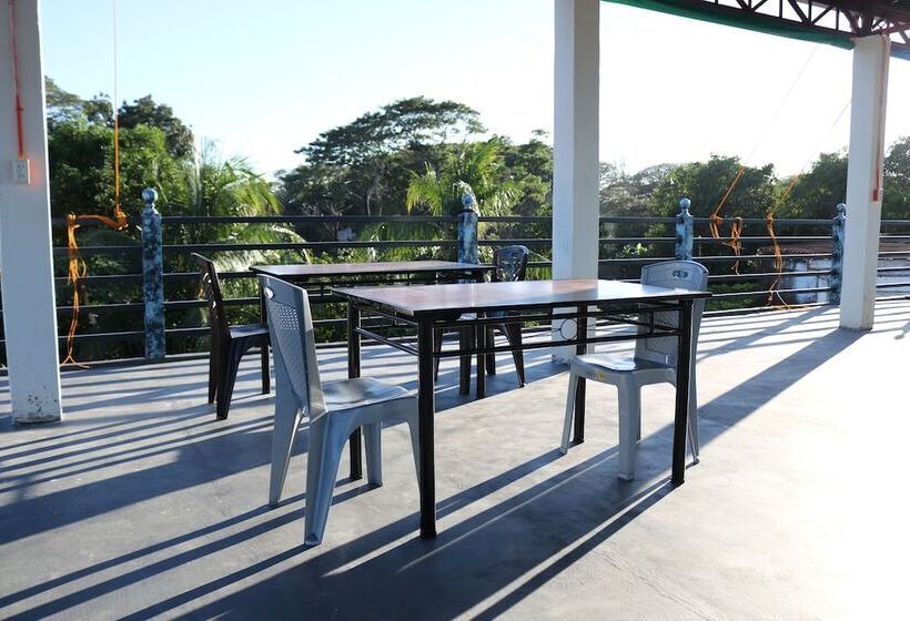 פנסיון Keen's Place