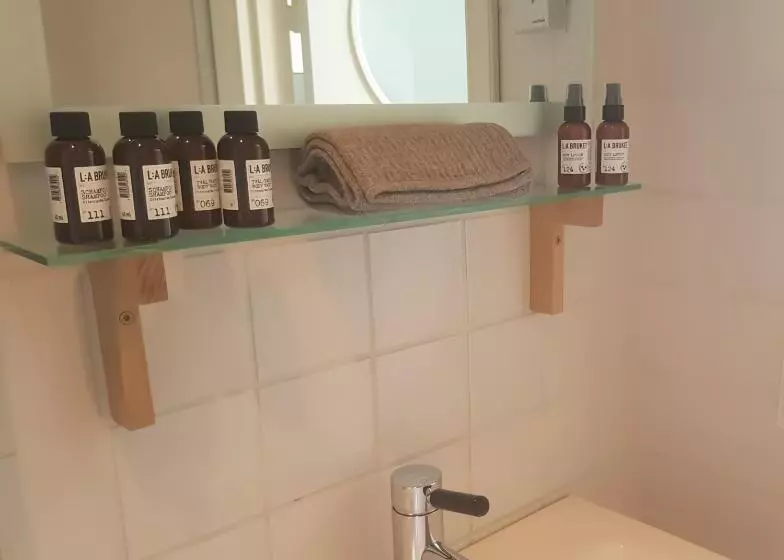 Aamiaismajoitus (B&B) örum 119