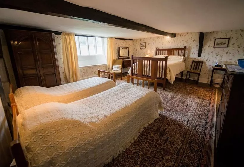 Higher Bruckland Farmhouse B&b