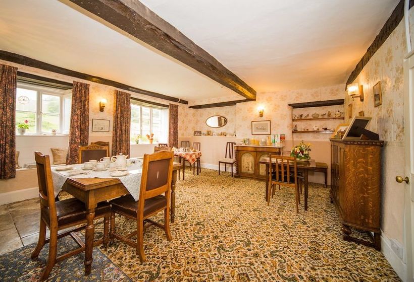 Higher Bruckland Farmhouse B&b