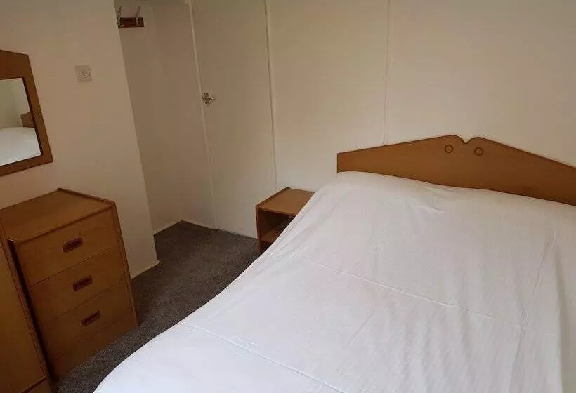 هتل Combe Martin Beach Holiday Park