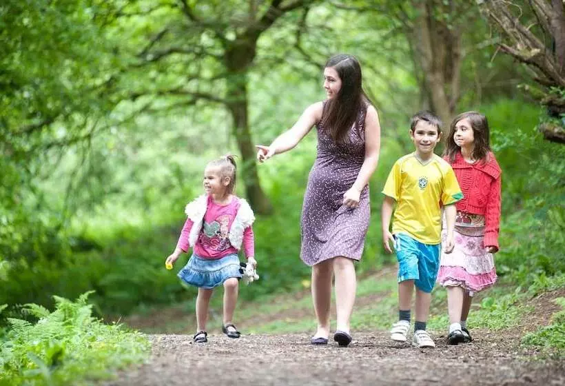 هتل Combe Martin Beach Holiday Park