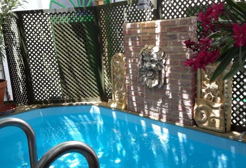 فندق Domus Astigi