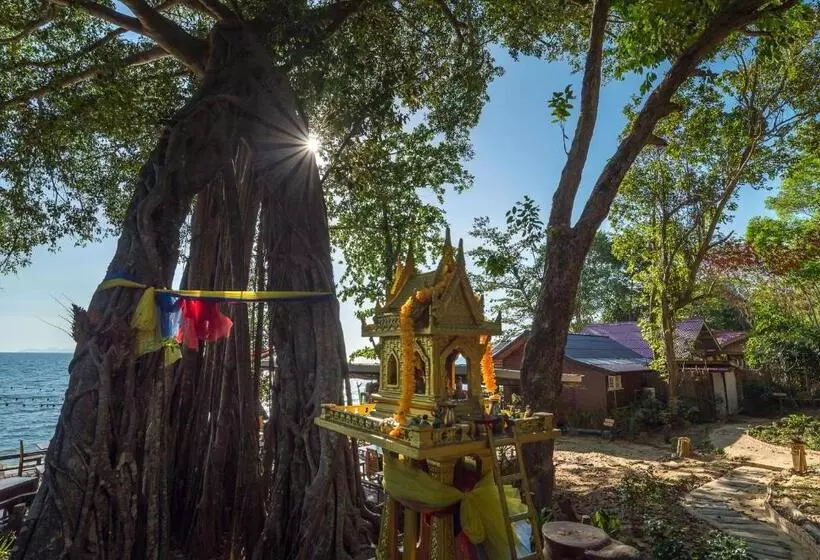 Hotelli Koh Jum Ocean Beach Resort