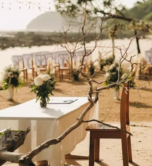 Hotelli Koh Jum Ocean Beach Resort