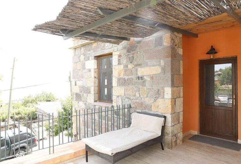 בית מלון כפרי Kozluhan