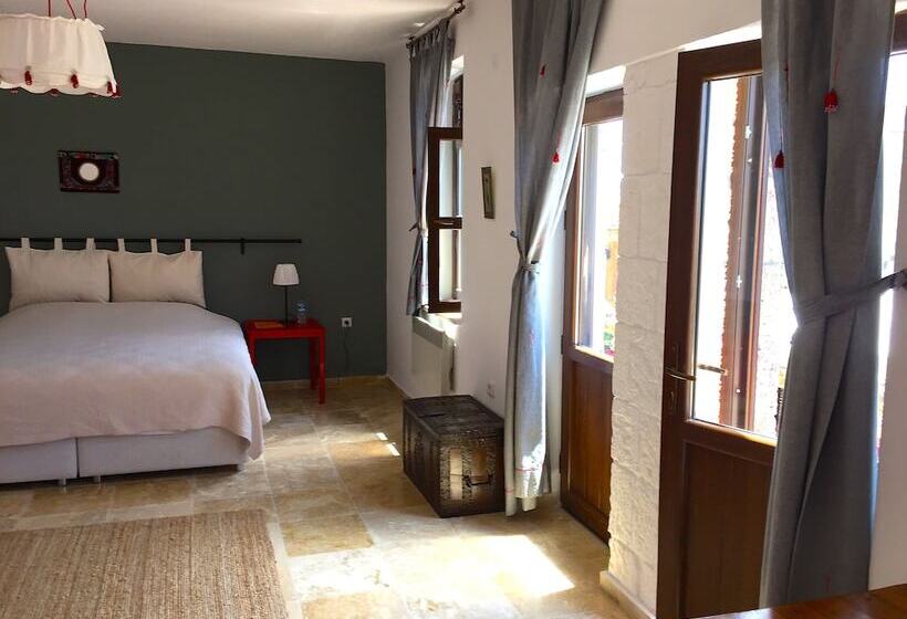 בית מלון כפרי Kozluhan