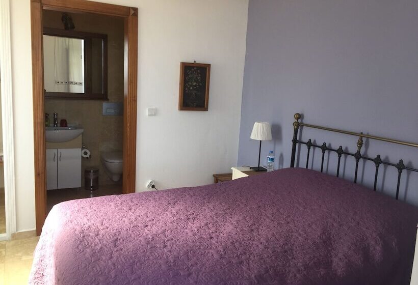 בית מלון כפרי Kozluhan