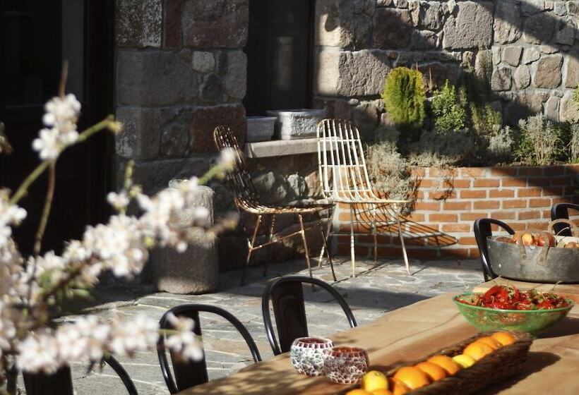 בית מלון כפרי Kozluhan