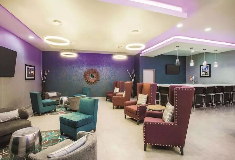 Hotelli La Quinta By Wyndham Lubbock South
