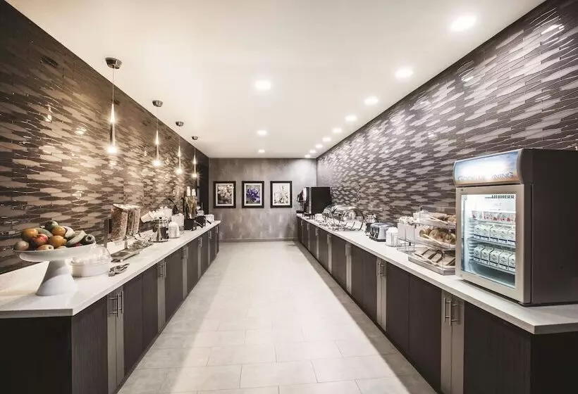 Hotelli La Quinta By Wyndham Lubbock South