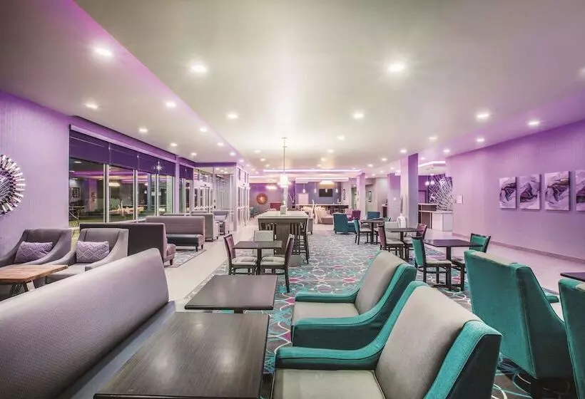Hotelli La Quinta By Wyndham Lubbock South