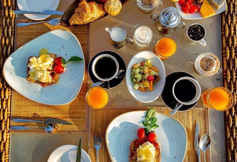 هتل The Elephant Camp