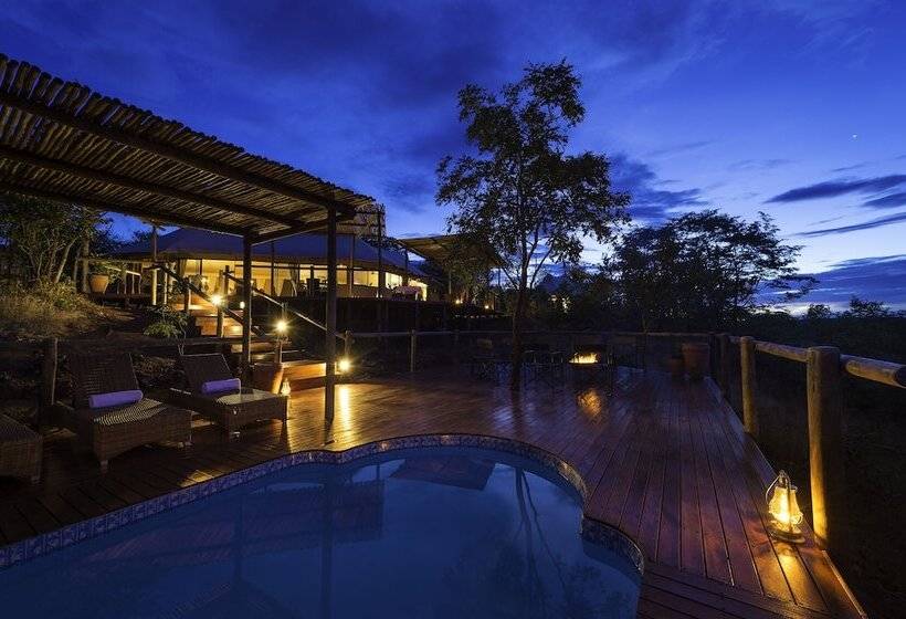 هتل The Elephant Camp