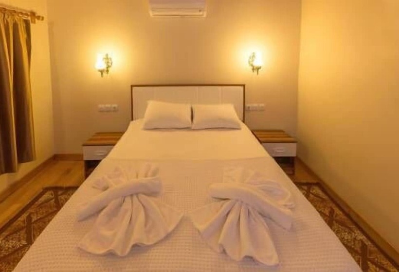 پانسیون Secret Garden Hotel & Bungalows