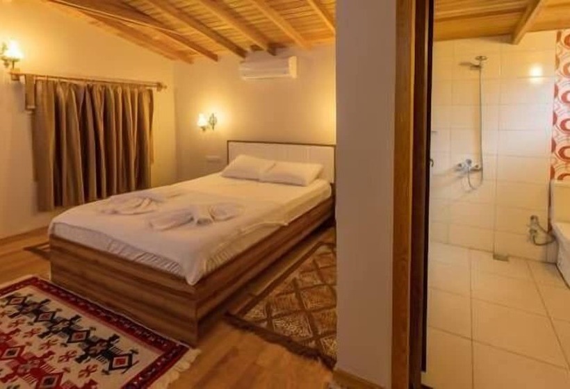 پانسیون Secret Garden Hotel & Bungalows