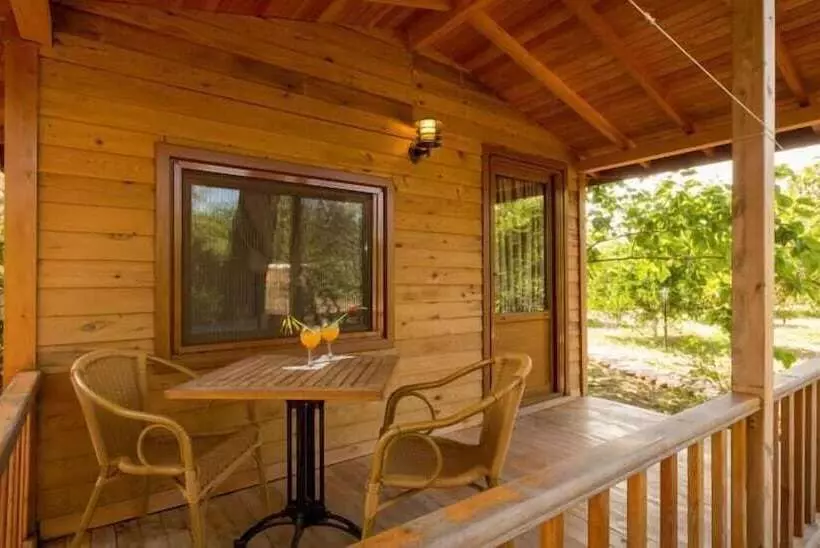 Majatalo Secret Garden Hotel & Bungalows