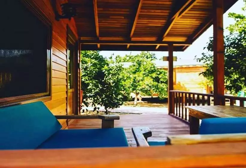 Majatalo Secret Garden Hotel & Bungalows