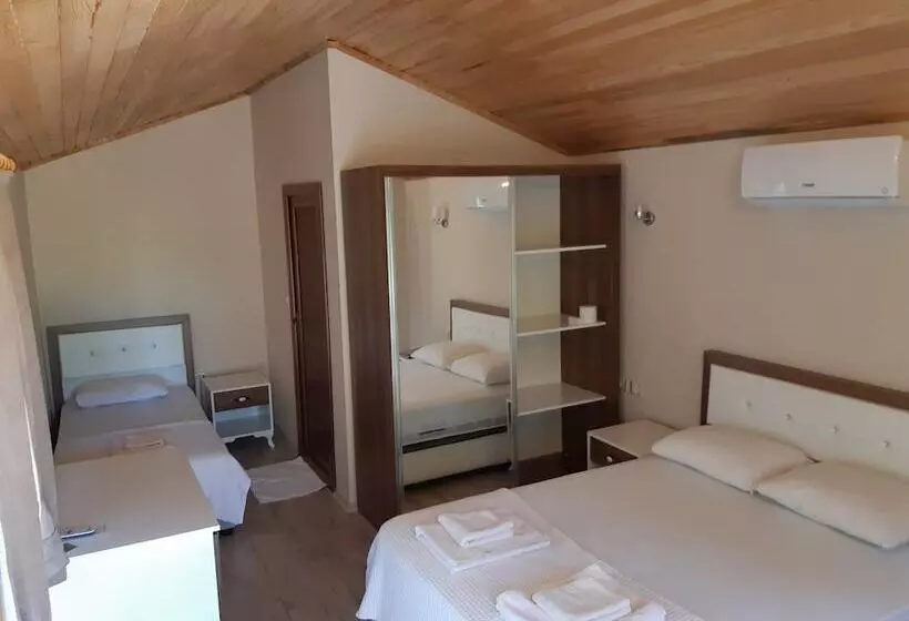 Majatalo Secret Garden Hotel & Bungalows