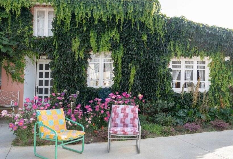 تختخواب و صبحانه Casa Lourido