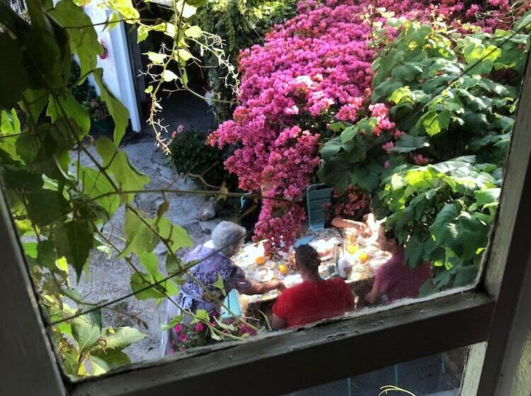 تختخواب و صبحانه Casa Lourido