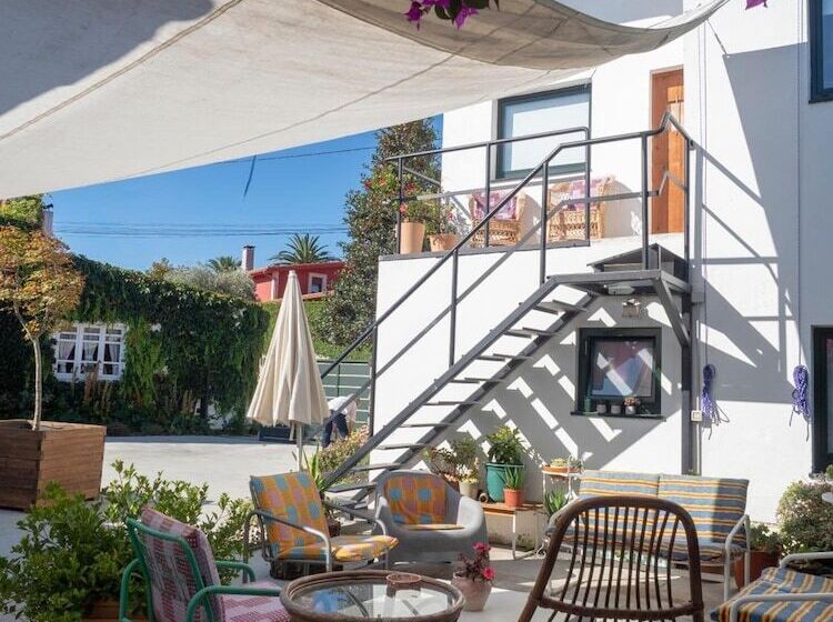 تختخواب و صبحانه Casa Lourido