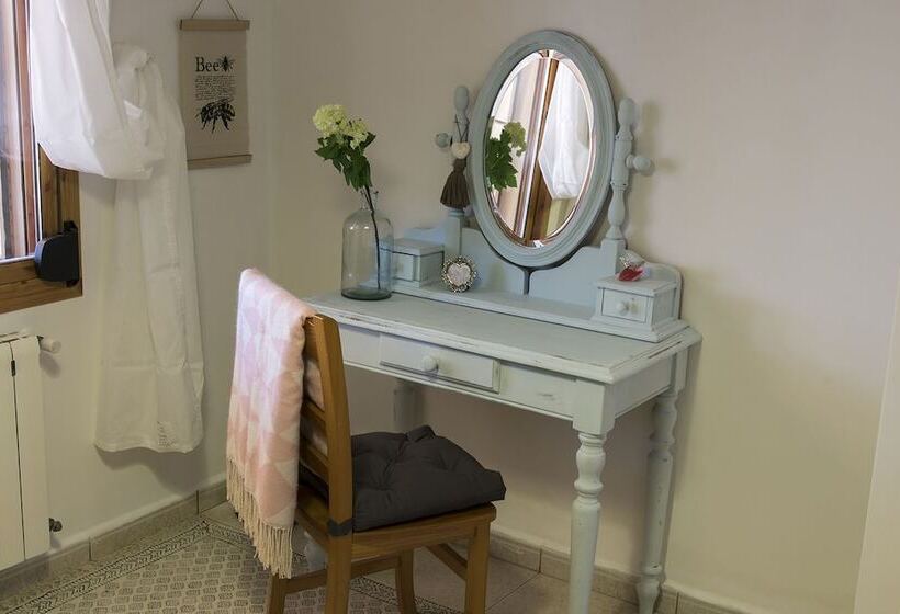 تختخواب و صبحانه La Maravilla