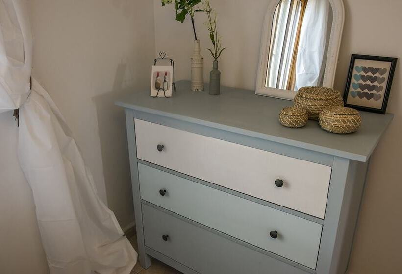 تختخواب و صبحانه La Maravilla