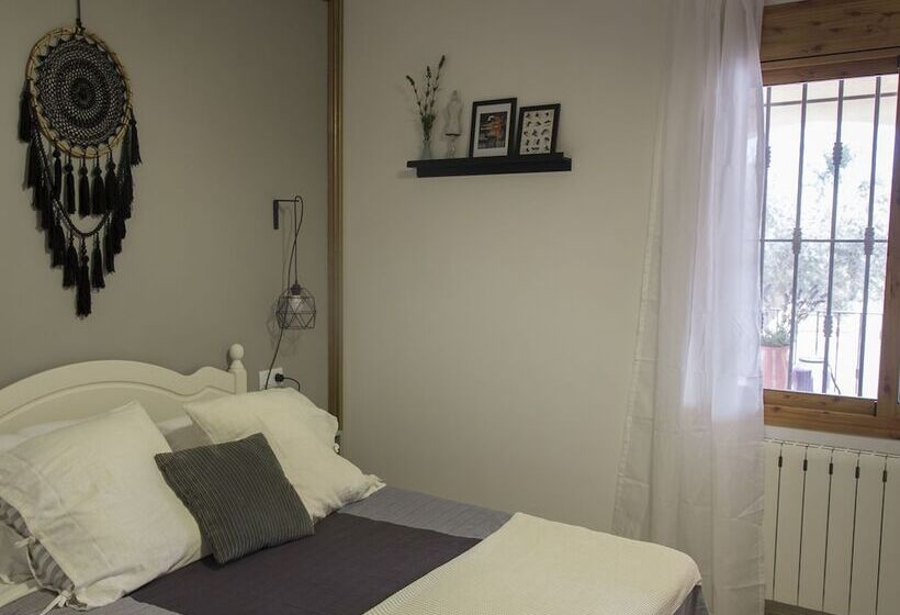 تختخواب و صبحانه La Maravilla