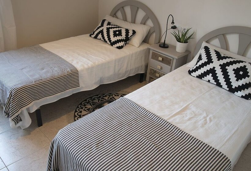 تختخواب و صبحانه La Maravilla